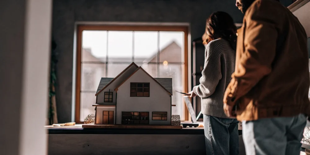 Borrower comparing mortgage discount point break-even costs